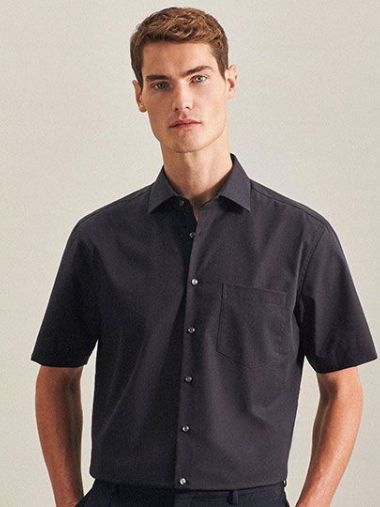 Men´s Shirt Shaped Fit Short Sleeve